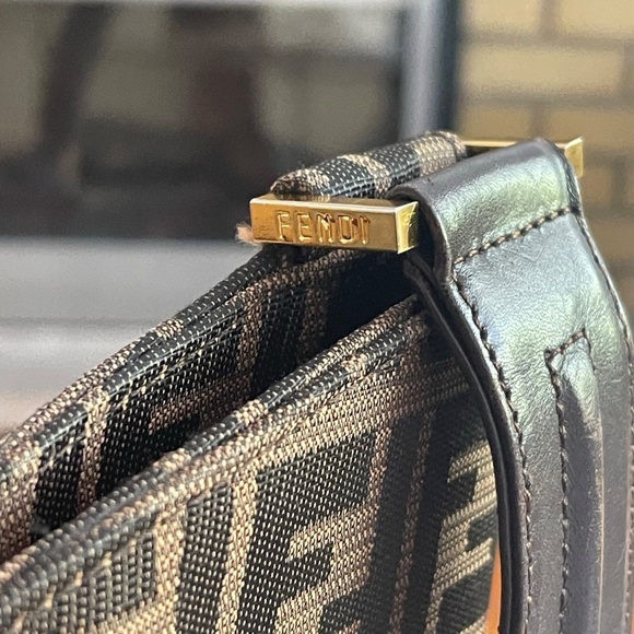 Fendi Zucca Monogram Canvas Shoulder Bag (Pre-Owned) - Picture 4 of 7